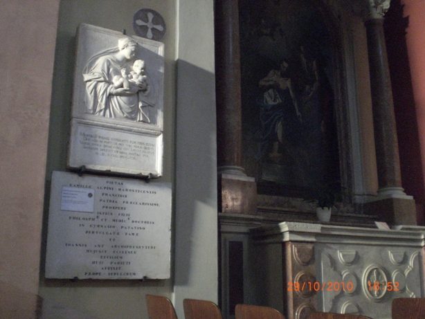 Prospero Alpin's bas-rilief and memorial tablet - 04.JPG